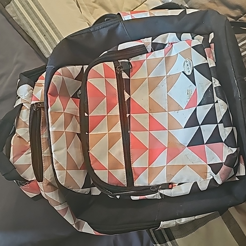 Roxy Women's back pack cooler built in and laptop storage!